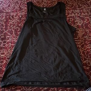 X Large black tank top